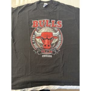 Vintage Chicago Bulls 1991 NBABasketball Graphic T Shirt BlackDistressed - XL
